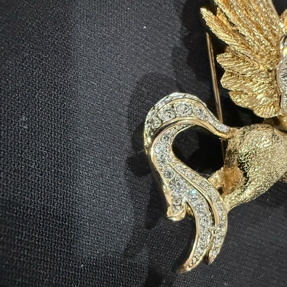 Attwood & Sawyer Pegasus Golden Guilloche Enamel Horse Brooch - Picture 4 of 9